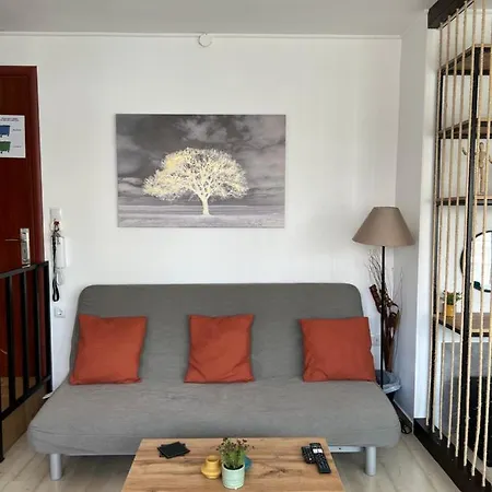 Apartment βright & New - 25' Walk To The Acropolis *
